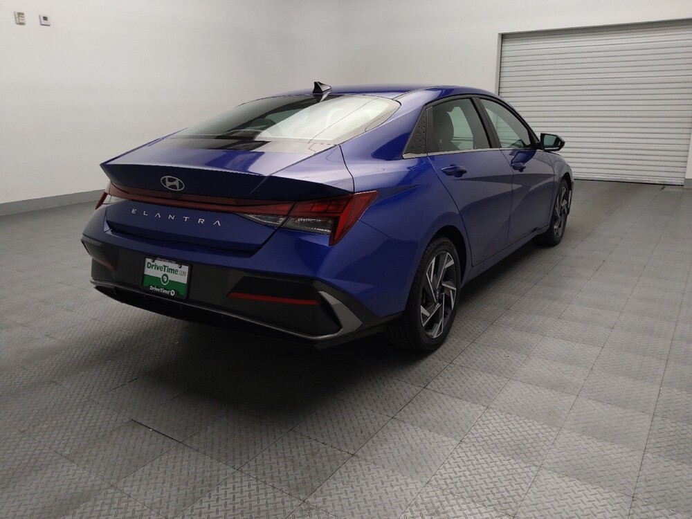 2025 Hyundai Elantra in Lubbock, TX 79424 - 18132889 9