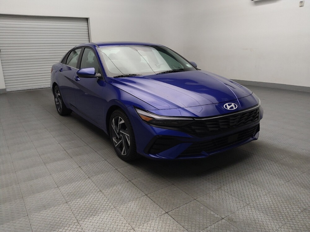 2025 Hyundai Elantra in Lubbock, TX 79424 - 18132889 13
