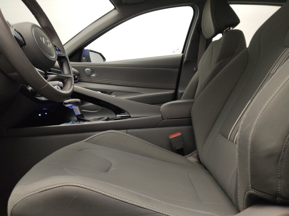 2025 Hyundai Elantra in Lubbock, TX 79424 - 18132889 17