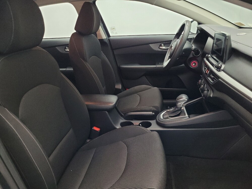 2021 Kia Forte in Jacksonville, FL 32210 - 18132900 21