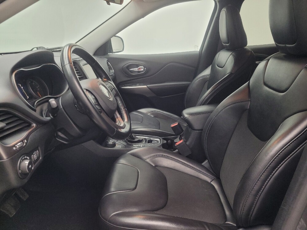 2020 Jeep Cherokee in Indianapolis, IN 46219 - 18132909 17