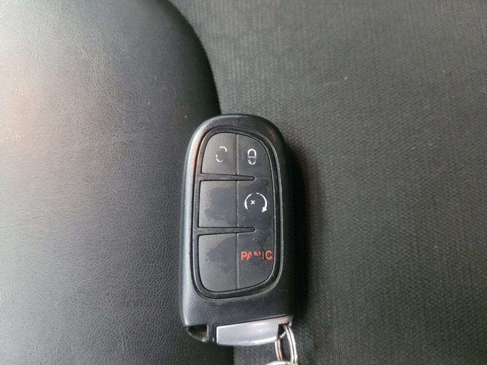 2020 Jeep Cherokee in Indianapolis, IN 46219 - 18132909 32