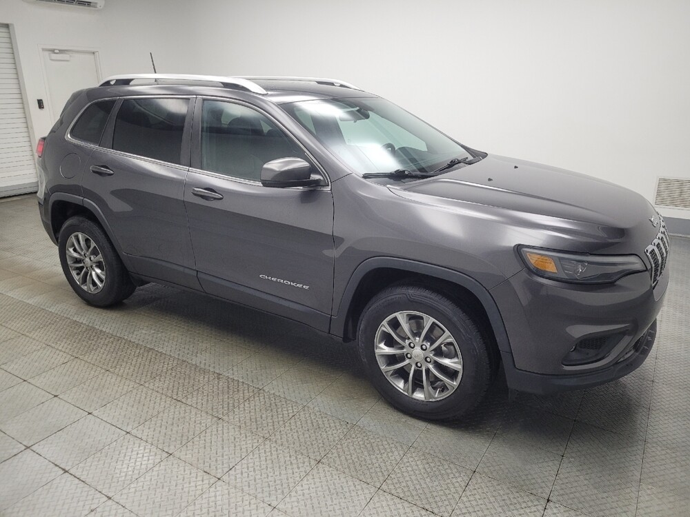 2020 Jeep Cherokee in Indianapolis, IN 46219 - 18132909 11