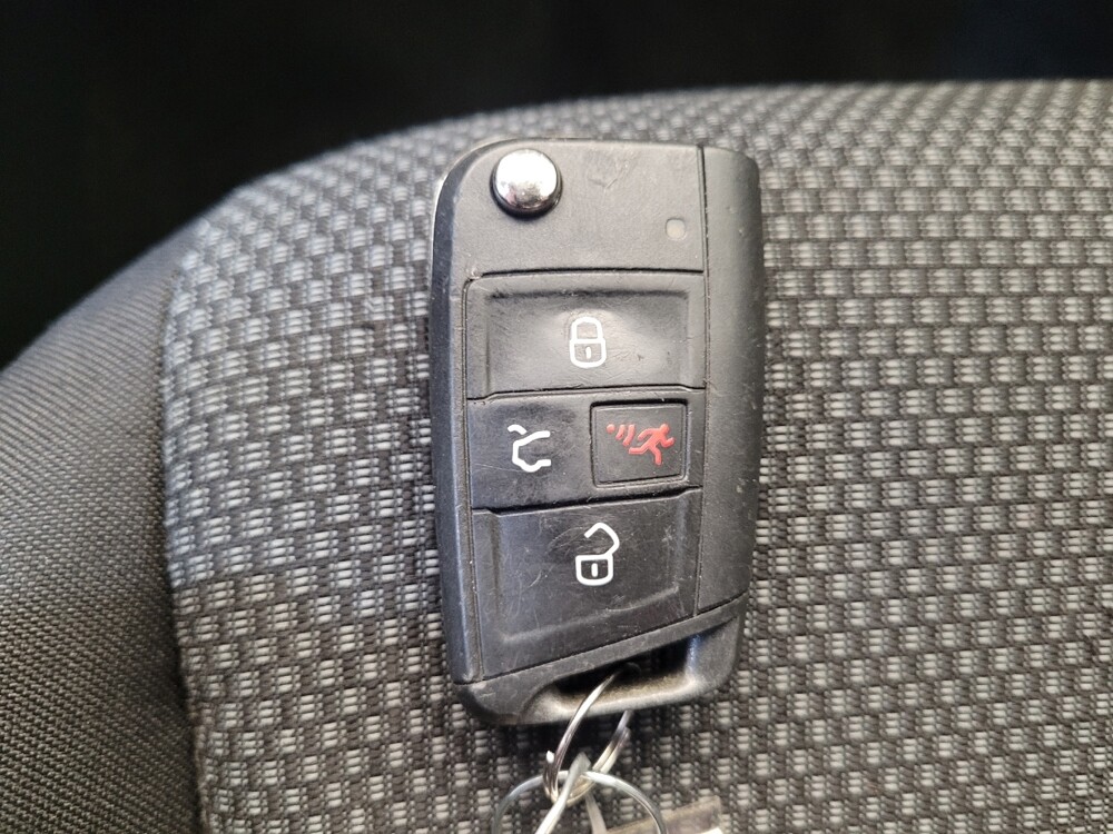 2020 Volkswagen Jetta in Cincinnati, OH 45255 - 18132910 32