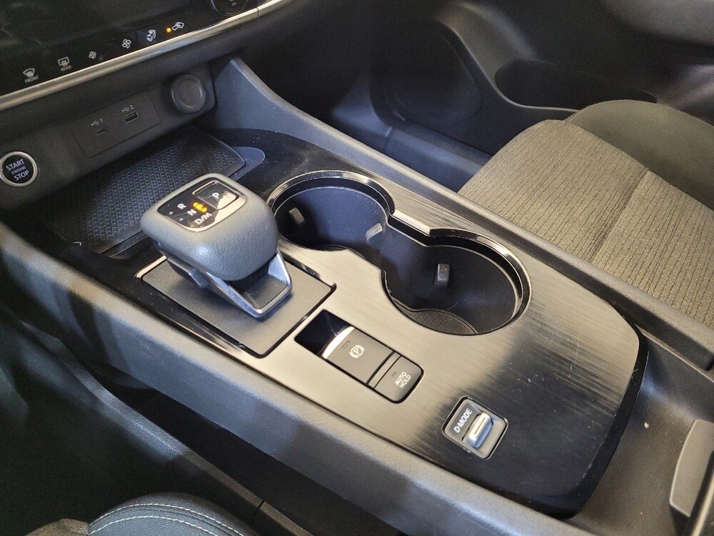 2023 Nissan Rogue in Columbus, OH 43228 - 18132916 26