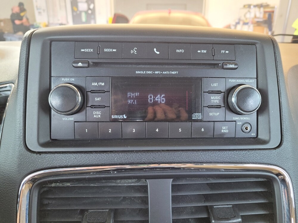 2015 Dodge Grand Caravan in Cincinnati, OH 45255 - 18132919 25