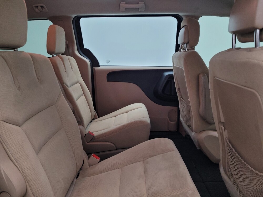 2015 Dodge Grand Caravan in Cincinnati, OH 45255 - 18132919 19