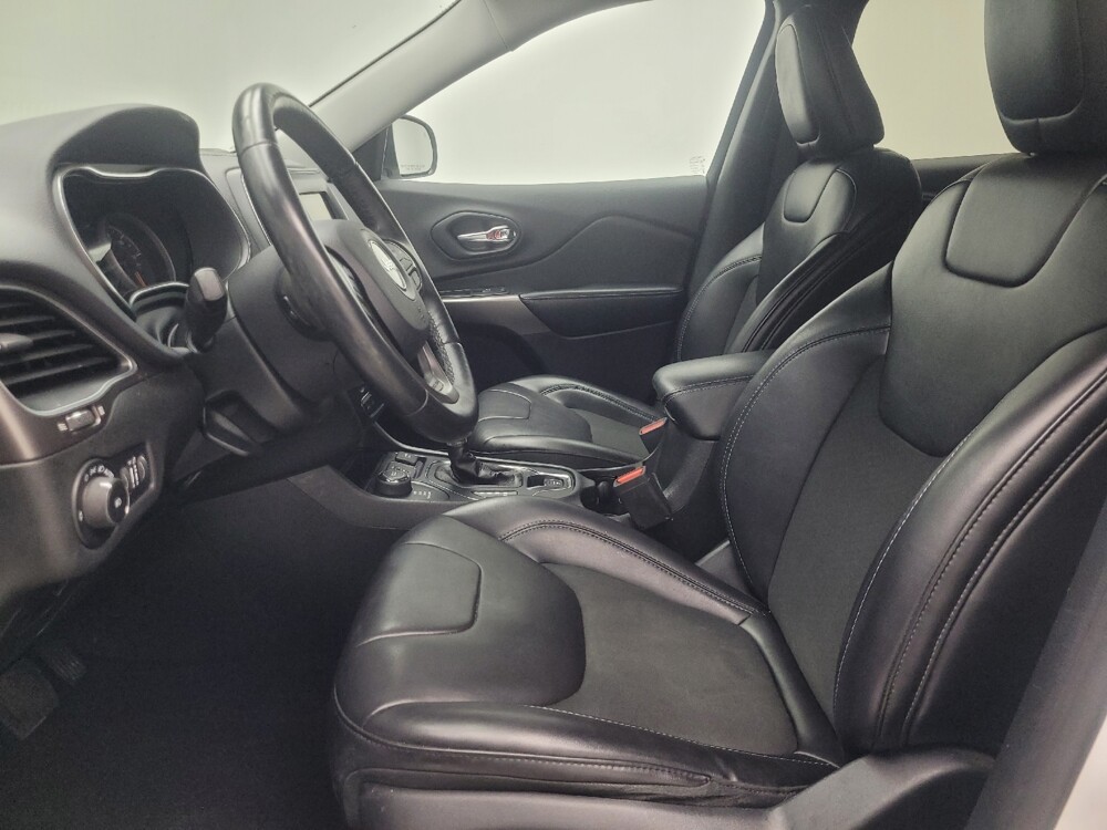 2019 Jeep Cherokee in Indianapolis, IN 46219 - 18132928 17