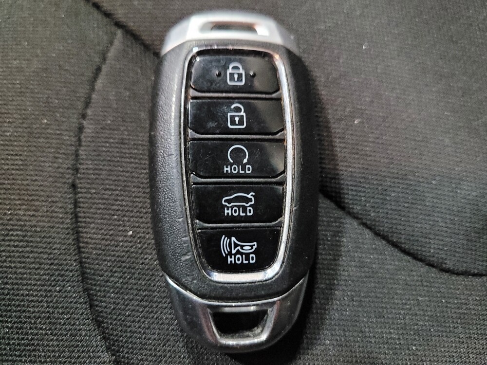 2021 Hyundai Elantra in New Castle, DE 19720 - 18132930 32