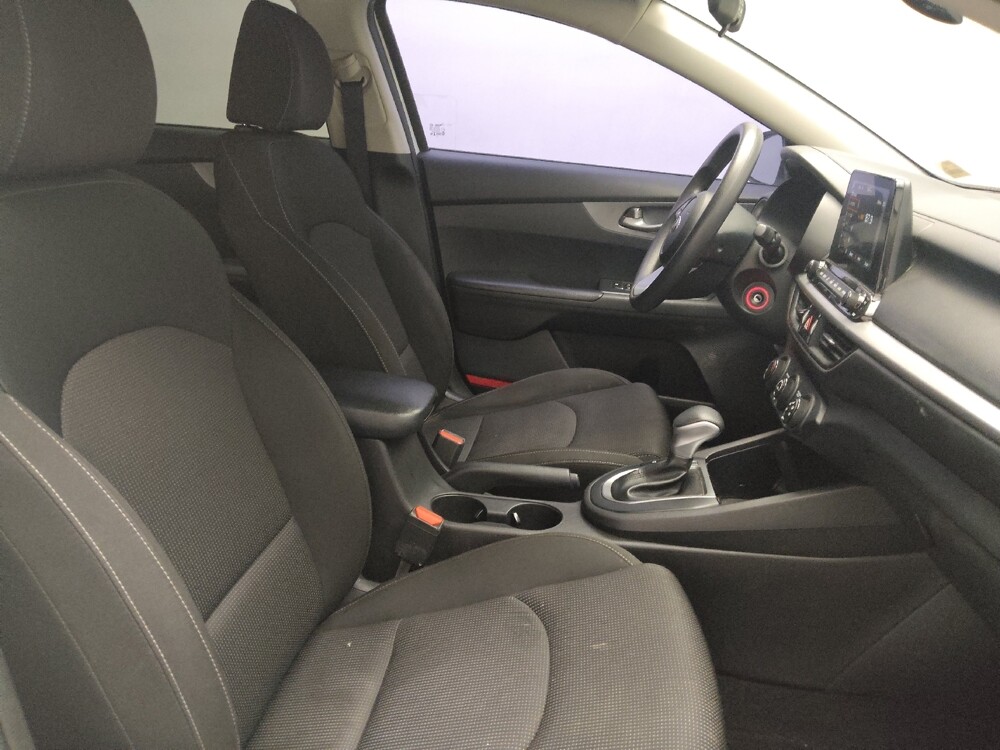 2021 Kia Forte in Fort Worth, TX 76116 - 18132938 21