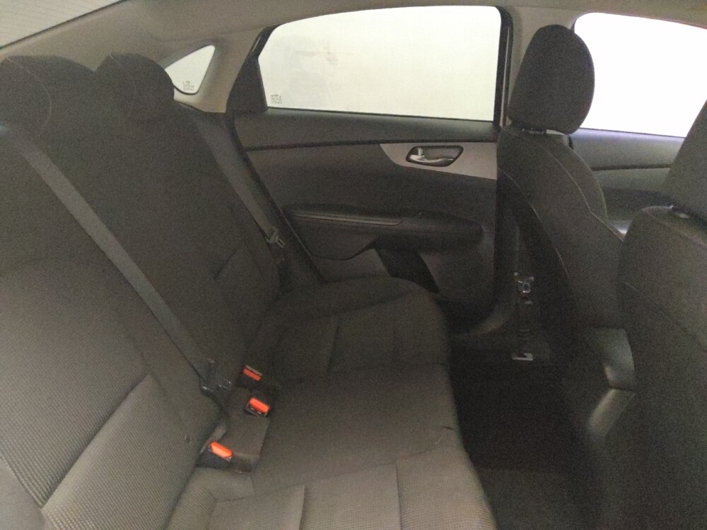 2021 Kia Forte in Fort Worth, TX 76116 - 18132938 19