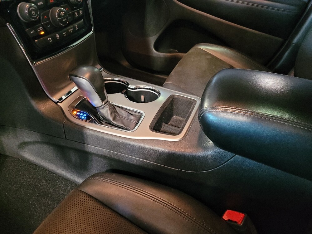 2019 Jeep Grand Cherokee in Gainesville, FL 32609 - 18132944 26