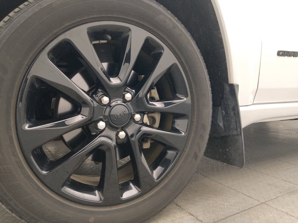 2019 Jeep Grand Cherokee in Gainesville, FL 32609 - 18132944 31