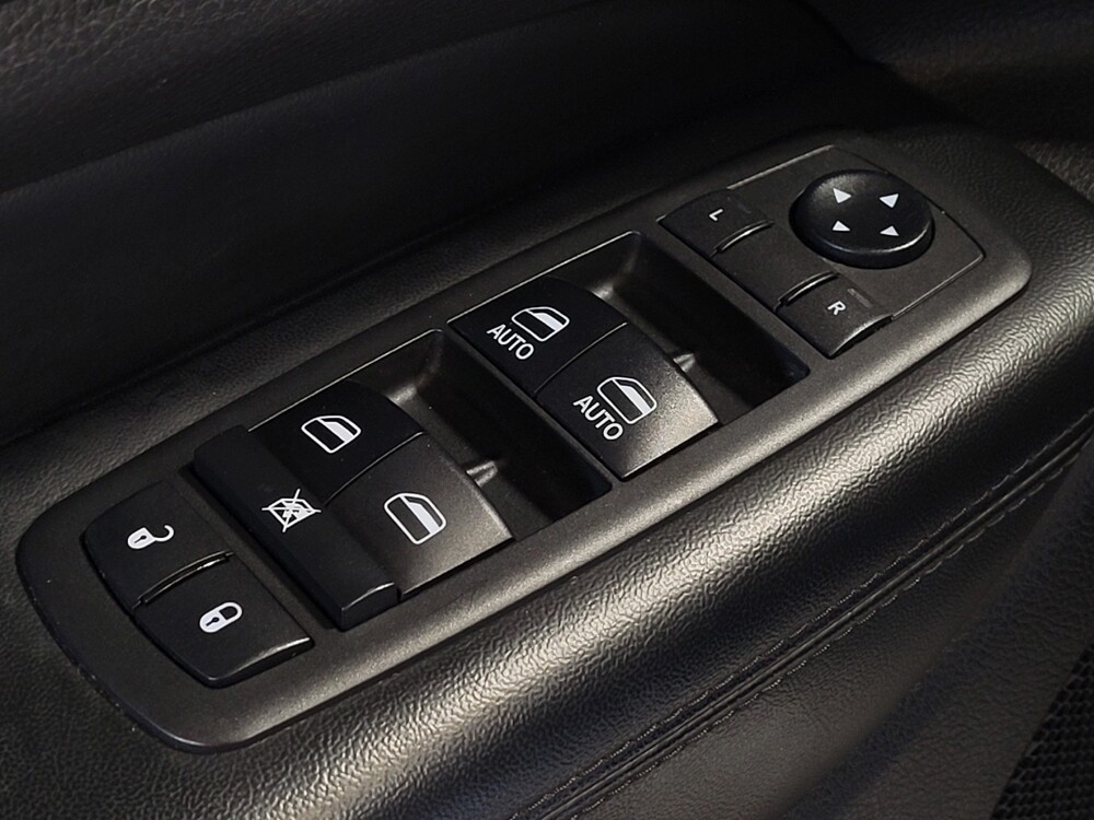 2019 Jeep Grand Cherokee in Gainesville, FL 32609 - 18132944 27