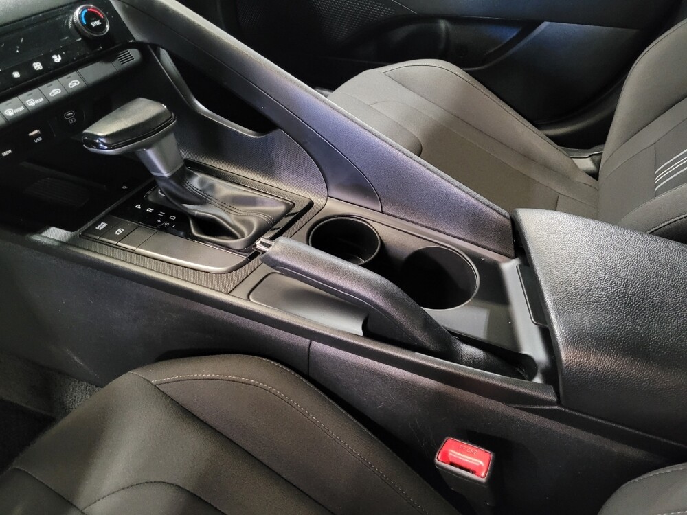 2025 Hyundai Elantra in Ocala, FL 34471 - 18132945 26