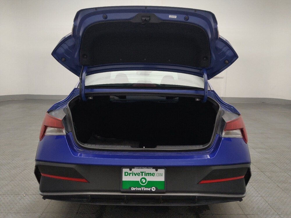 2025 Hyundai Elantra in Ocala, FL 34471 - 18132945 29