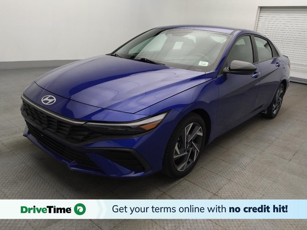 2025 Hyundai Elantra in Ocala, FL 34471 - 18132945