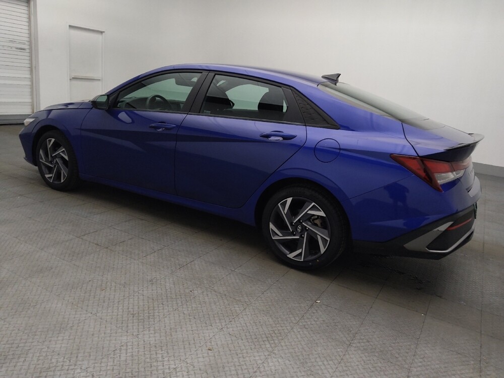 2025 Hyundai Elantra in Ocala, FL 34471 - 18132945 3