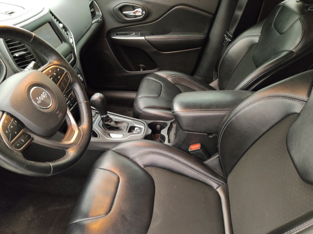 2020 Jeep Cherokee in Bradenton, FL 34207 - 18132946 17