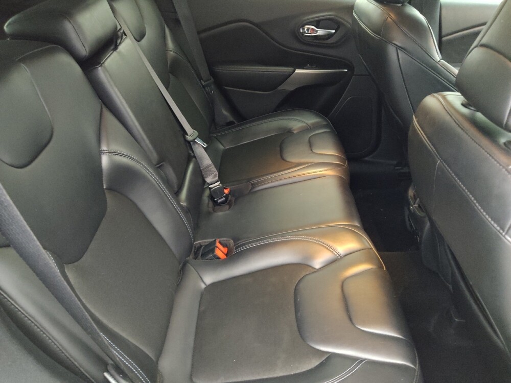 2020 Jeep Cherokee in Bradenton, FL 34207 - 18132946 19