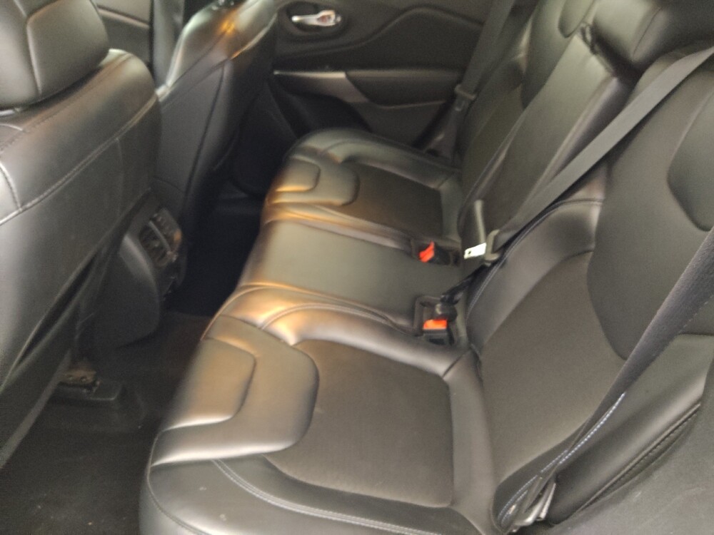 2020 Jeep Cherokee in Bradenton, FL 34207 - 18132946 18