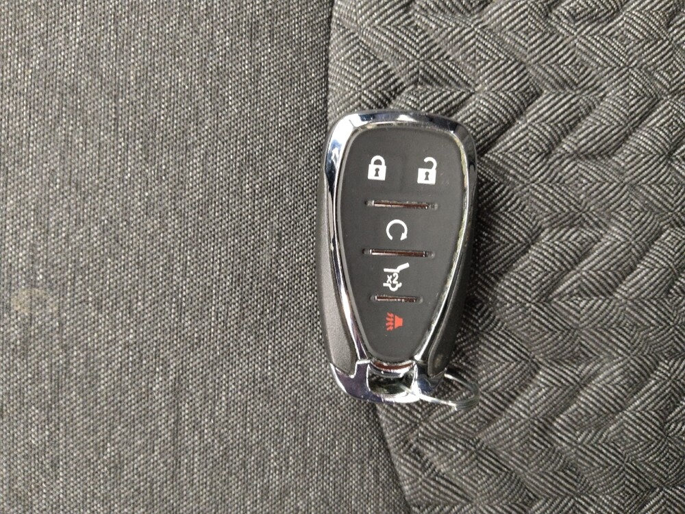 2023 Chevrolet Equinox in Gladstone, MO 64118 - 18132949 32