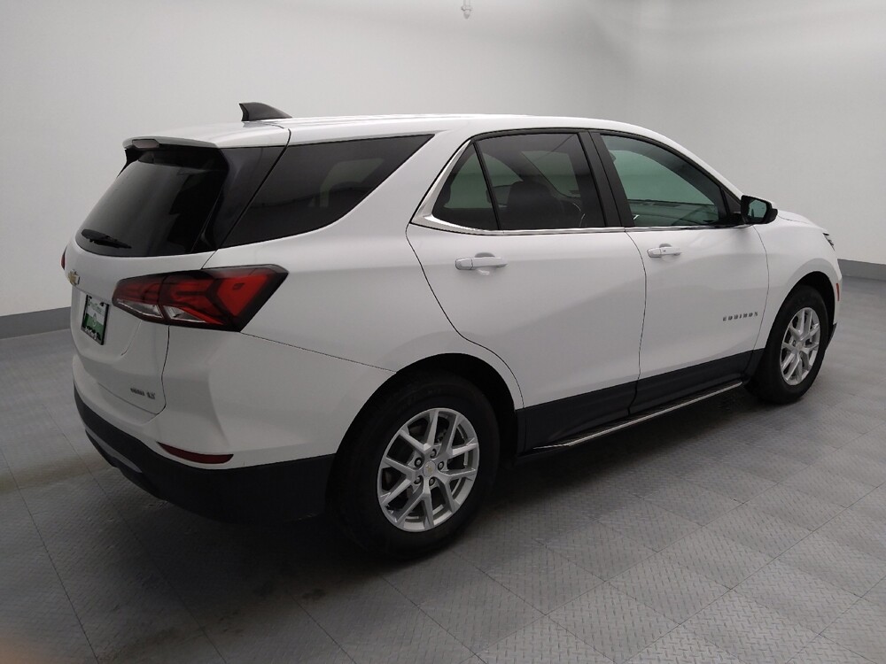 2023 Chevrolet Equinox in Gladstone, MO 64118 - 18132949 10