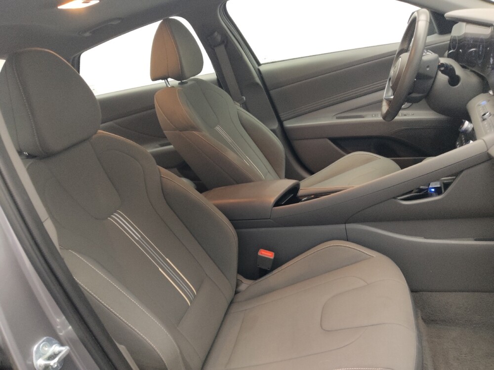 2025 Hyundai Elantra in Pelham, AL 35124 - 18132960 21