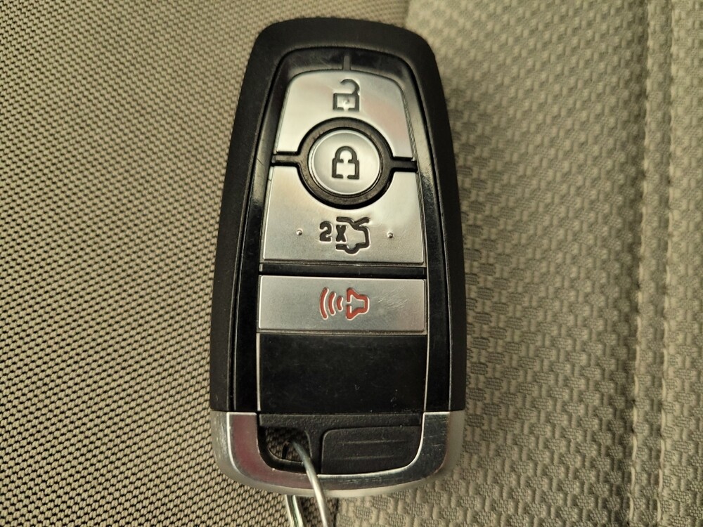 2019 Ford Fusion in Cincinnati, OH 45255 - 18132962 32