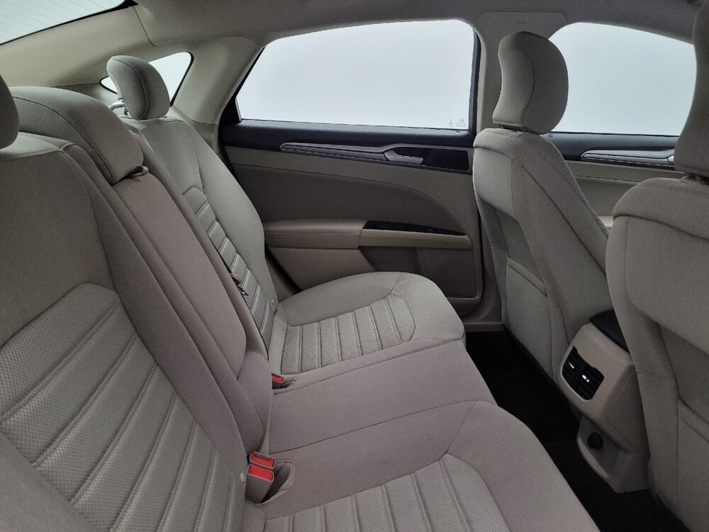 2019 Ford Fusion in Cincinnati, OH 45255 - 18132962 19