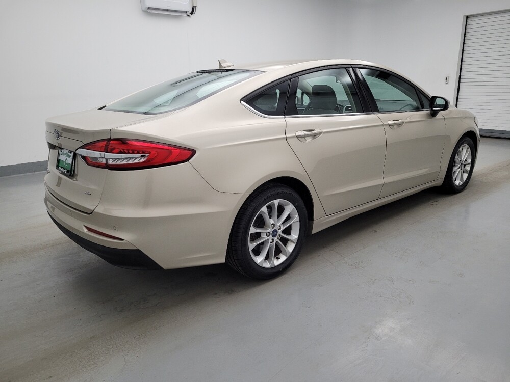 2019 Ford Fusion in Cincinnati, OH 45255 - 18132962 10
