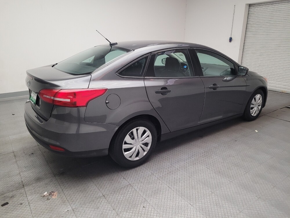 2017 Ford Focus in Riverside, CA 92504 - 18132966 10