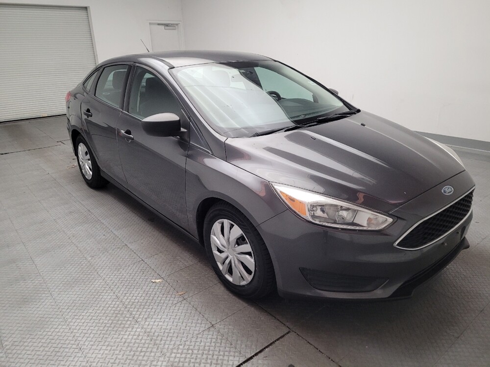 2017 Ford Focus in Riverside, CA 92504 - 18132966 13