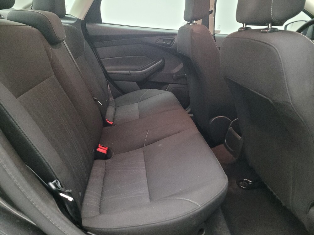 2017 Ford Focus in Riverside, CA 92504 - 18132966 19