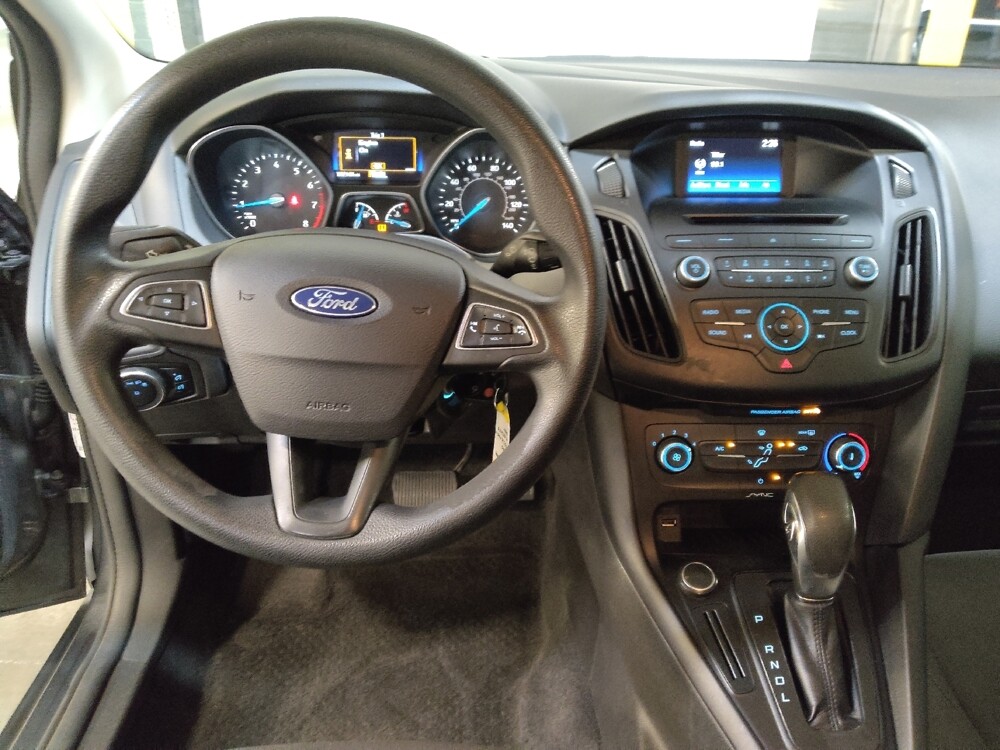 2017 Ford Focus in Riverside, CA 92504 - 18132966 22