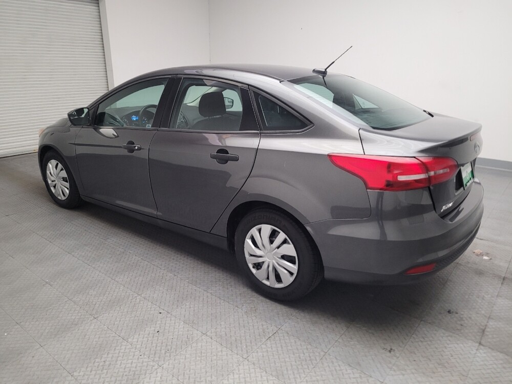 2017 Ford Focus in Riverside, CA 92504 - 18132966 3