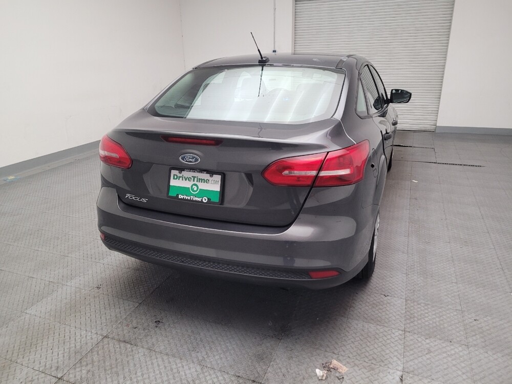 2017 Ford Focus in Riverside, CA 92504 - 18132966 7