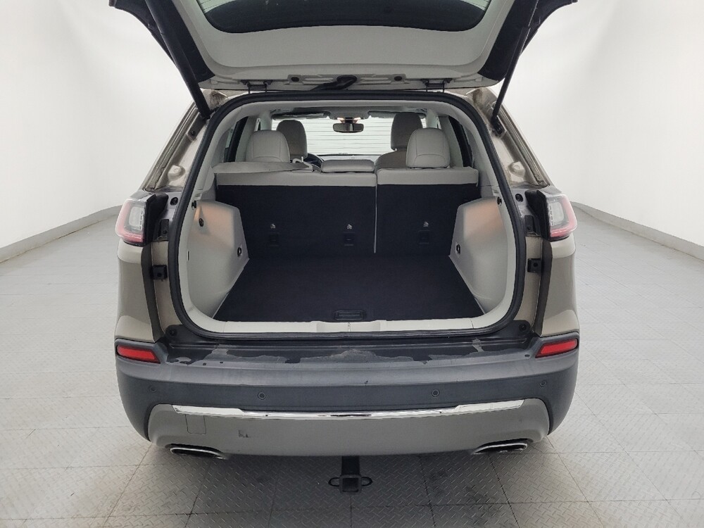 2019 Jeep Cherokee in Winston-Salem, NC 27103 - 18132969 29