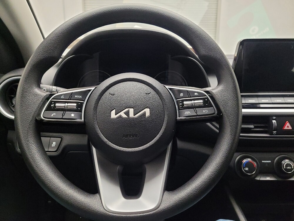 2024 Kia Forte in Downey, CA 90241 - 18132971 22