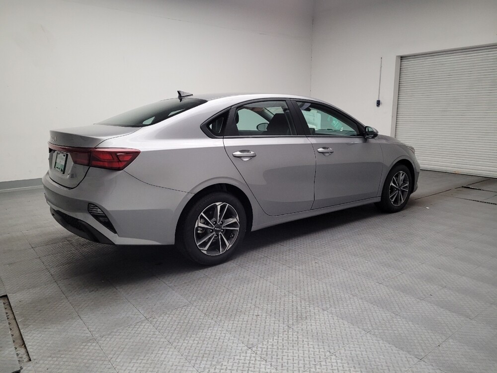 2024 Kia Forte in Downey, CA 90241 - 18132971 10