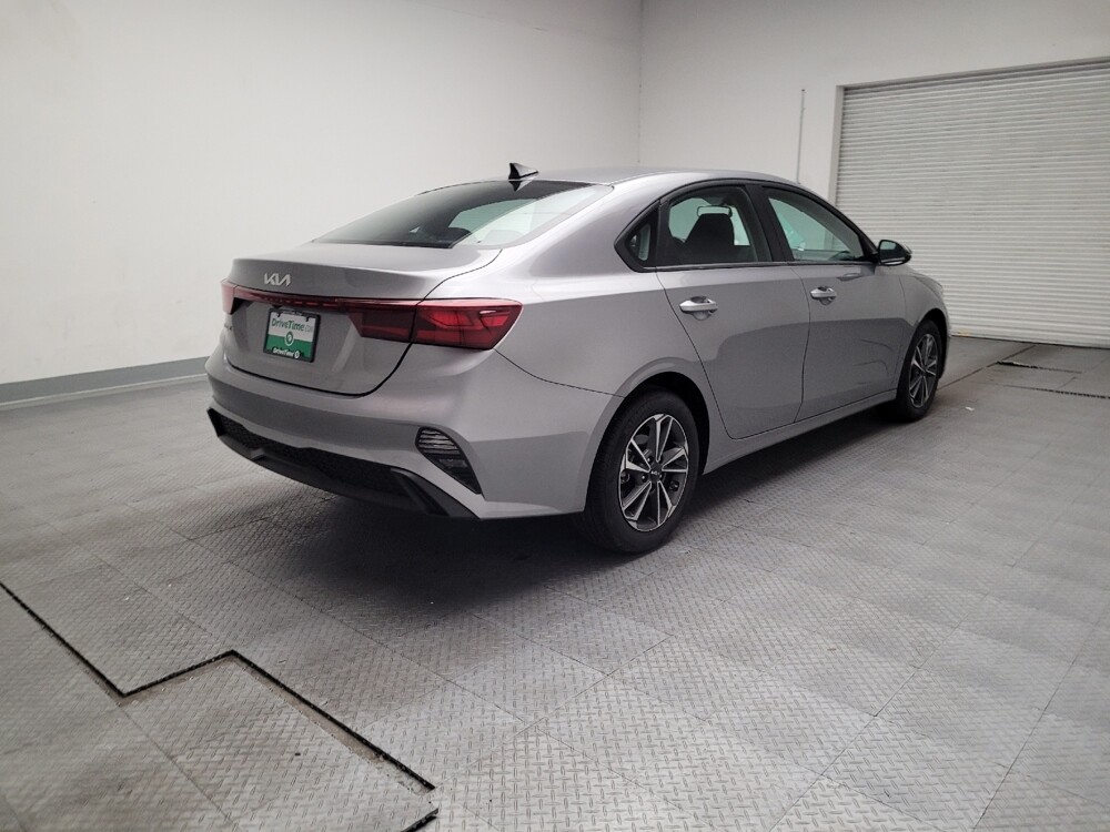 2024 Kia Forte in Downey, CA 90241 - 18132971 9