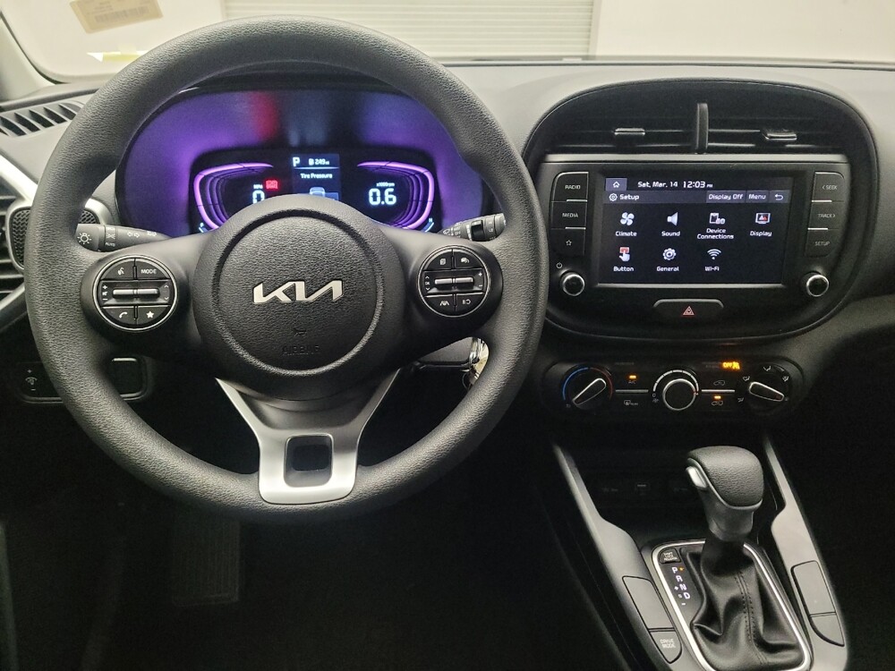 2025 Kia Soul in Downey, CA 90241 - 18132975 22