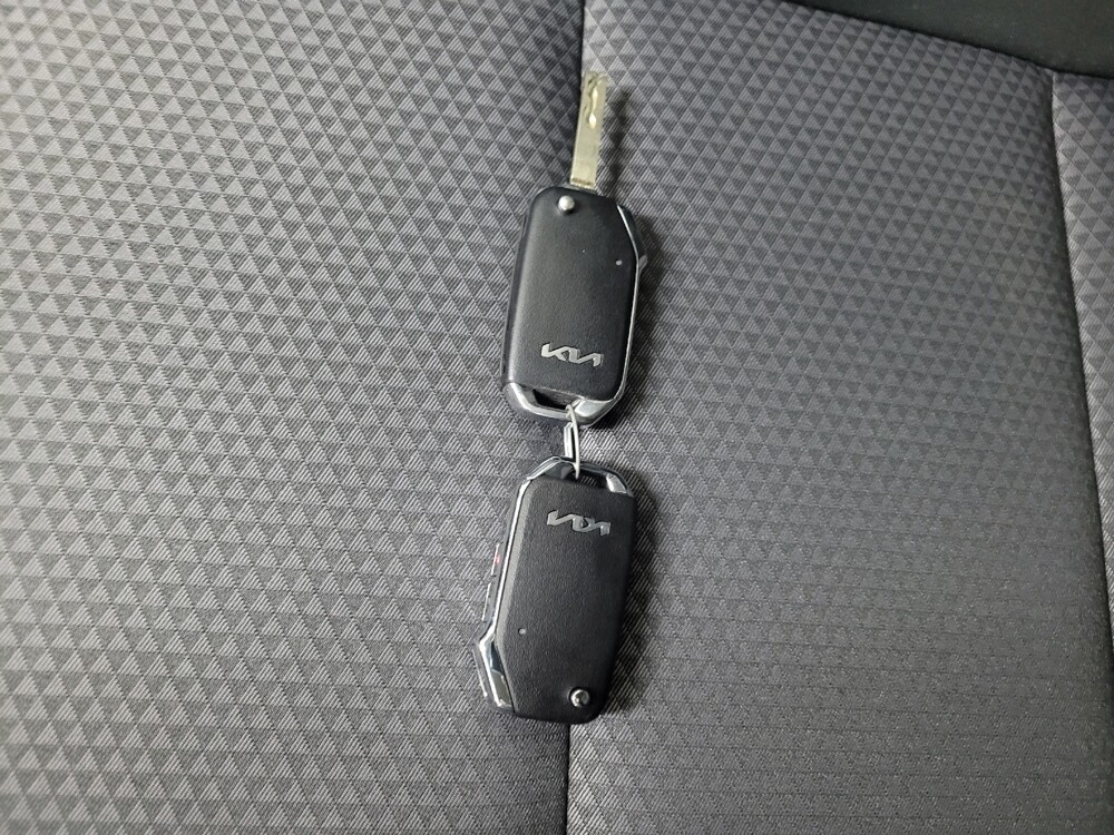 2025 Kia Soul in Allentown, PA 18103 - 18132981 32