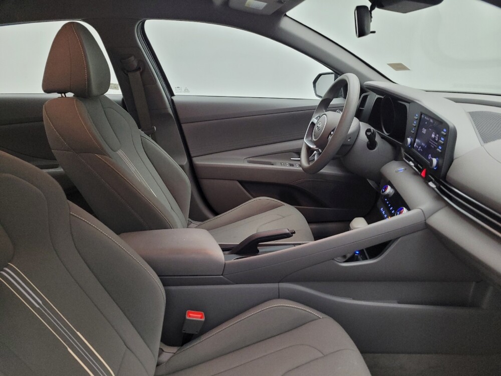 2023 Hyundai Elantra in Toledo, OH 43617 - 18132984 21