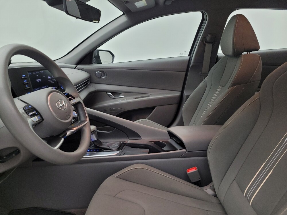 2023 Hyundai Elantra in Toledo, OH 43617 - 18132984 17