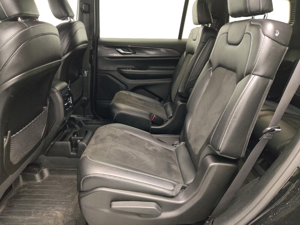 2023 Jeep Grand Cherokee L in Gladstone, MO 64118 - 18132989 18