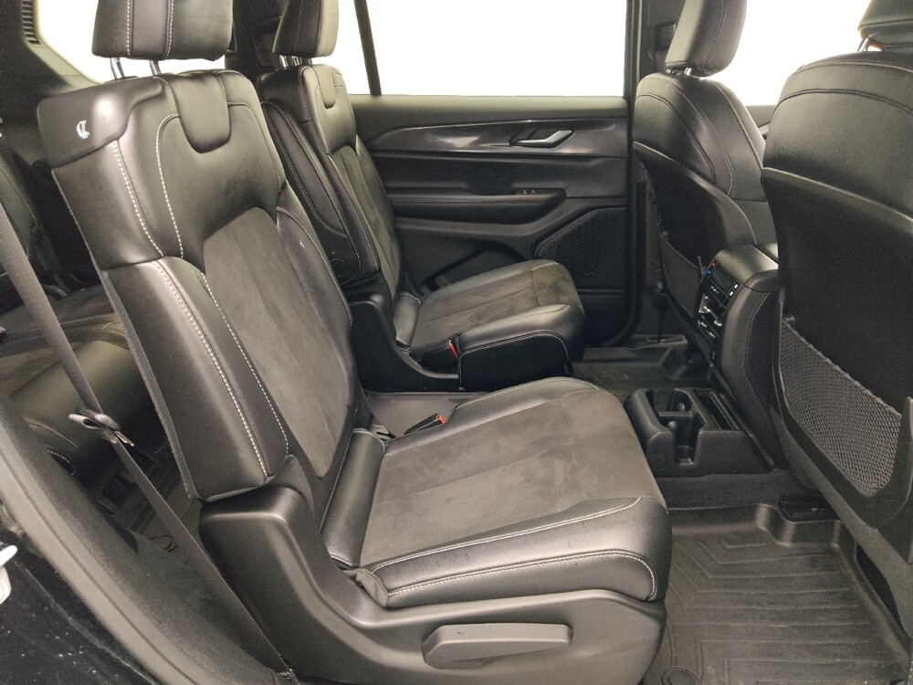 2023 Jeep Grand Cherokee L in Gladstone, MO 64118 - 18132989 19