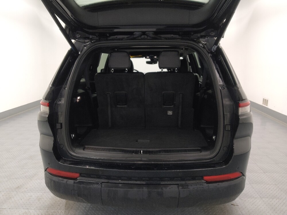 2023 Jeep Grand Cherokee L in Gladstone, MO 64118 - 18132989 29