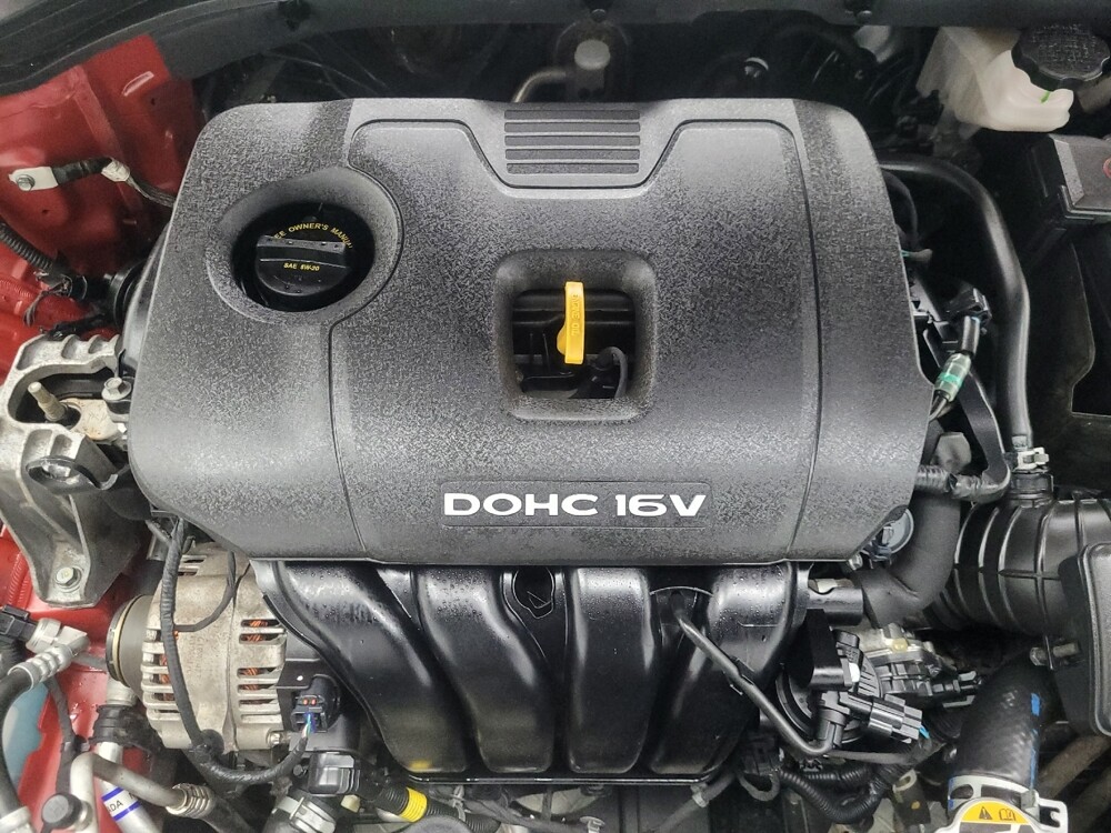 2018 Hyundai Elantra in Ft Wayne, IN 46805 - 18132997 30