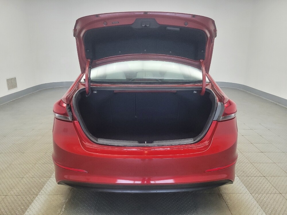 2018 Hyundai Elantra in Ft Wayne, IN 46805 - 18132997 29